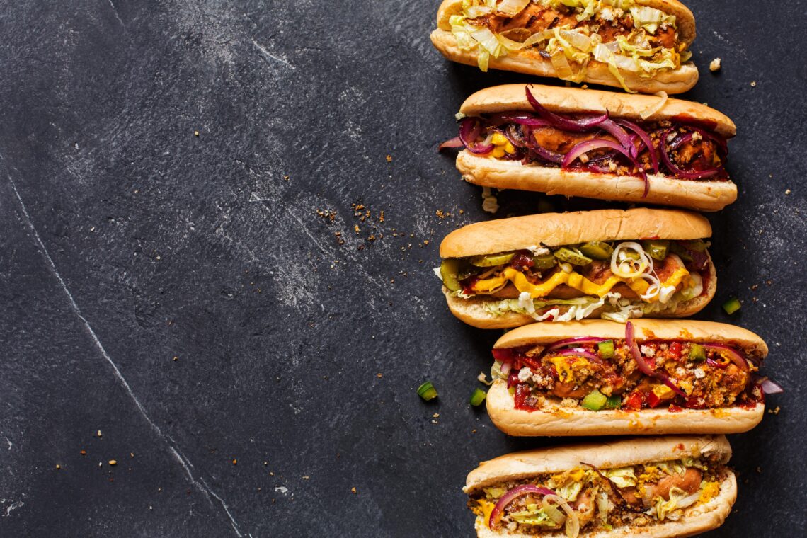 Hot Dog O Prensado - ❤️EU QUERO HOJE! 🌭 HOT DOG TRADICIONAL POR 10,00!🌭  Toda quinta você come bem e ainda por cima economiza! É o barato de quinta!  Vem aproveitar, estamos